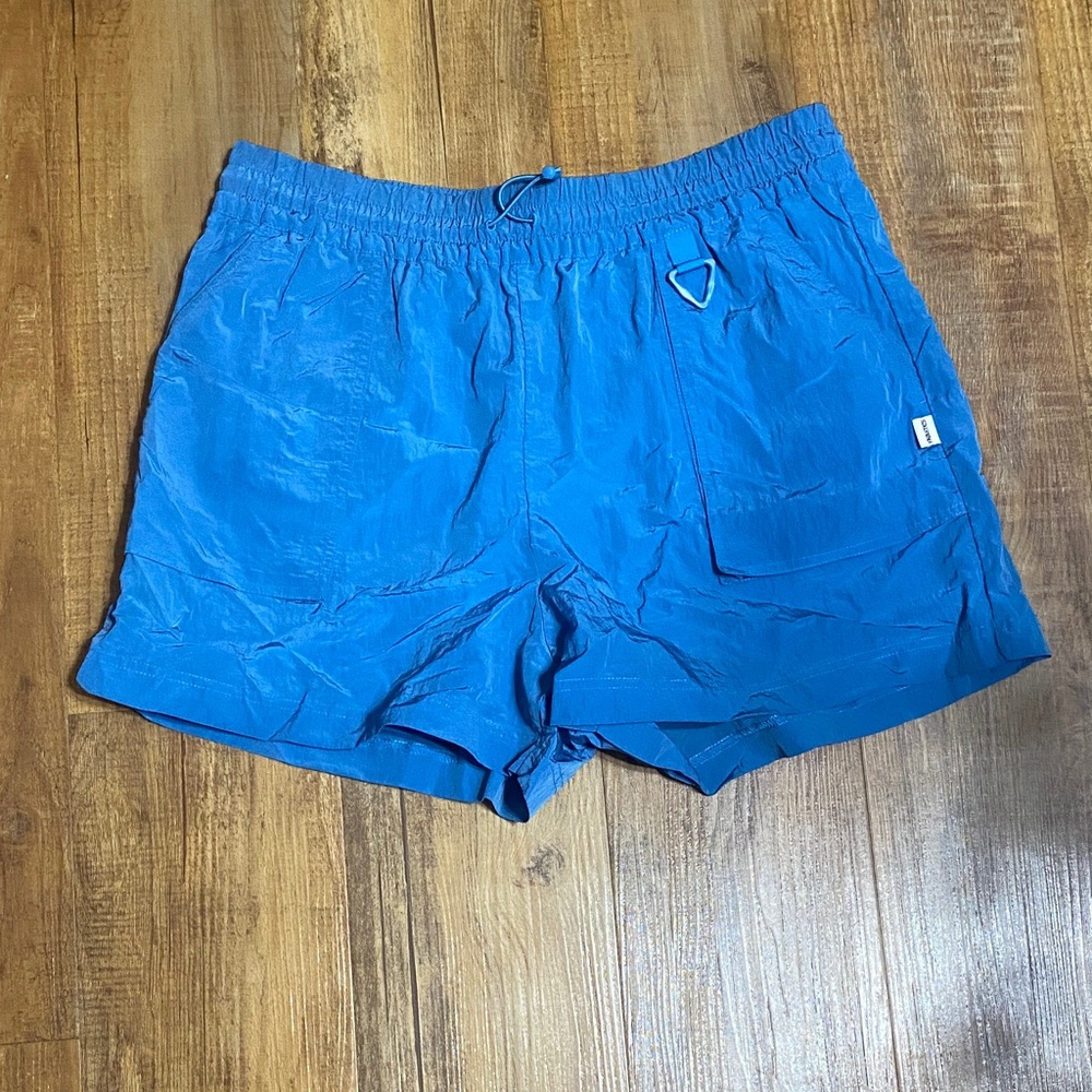 Fabletics Riptide Blue Heights Shimmer Cargo Shor… - image 3